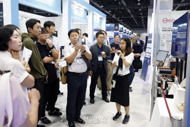 (주)에이치씨엔씨, AI팩토리의 기준을 제시하다